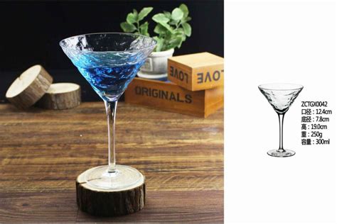 10 Must Have Tall Cocktail Glasses That Will Transform Your Cocktail