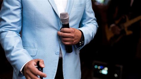 24 Pantun Pembuka Acara Pantun Empat Baris Cocok Diucapkan Pembawa