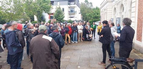 Rassemblement contre lextrême droite à Clisson une centaine de