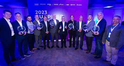 Iveco elege os melhores fornecedores da América Latina AutoIndústria