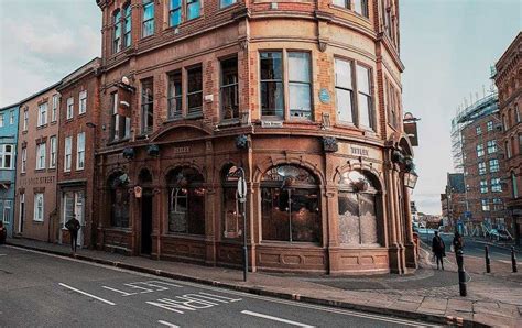 Discover the most traditional and oldest pubs in Leeds | Food & Drink ...