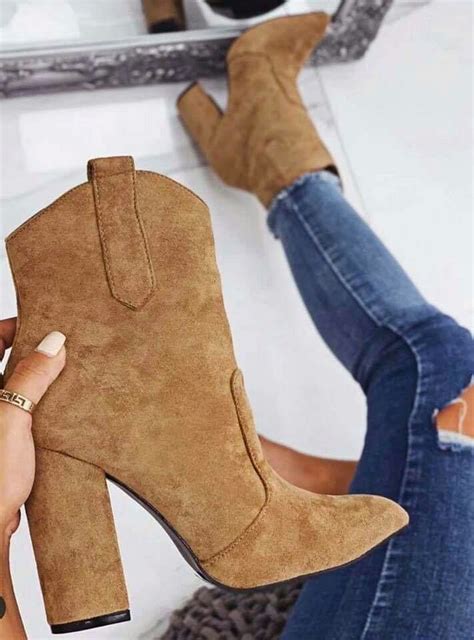 Pin De AnaSusana Escorcia En Botines Nude Beige Zapatos De Chicas Zapatos Chicas