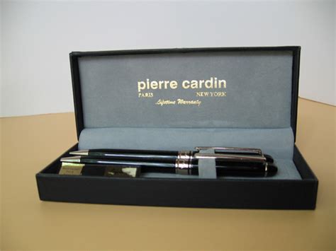 Ручки Pierre Cardin - особые технологии покрытия