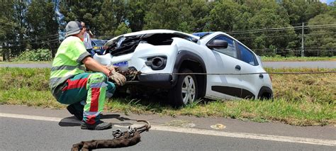 Motorista Sai Ilesa Ap S Carro Capotar Na Br Bnt