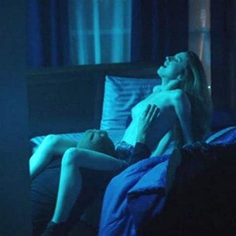 Zoey Deutch Sex Scene In Vincent N Roxxy On Xhamster