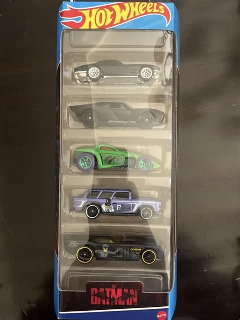 Hot Wheels The Batman Movie Dc Batmobile Pack Corvette Stingray