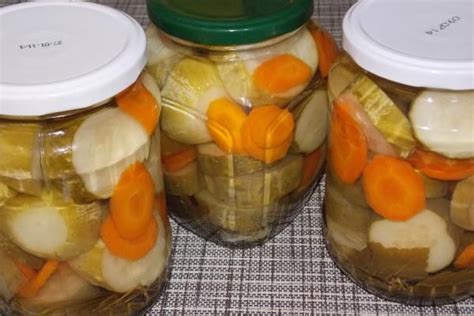 Маринованные резаные огурцы с морковью без стерилизации… | Кулинария ...