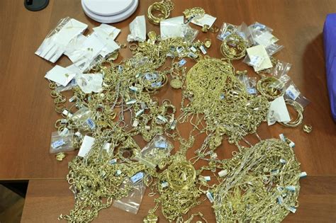 UzNews - В Узбекистан пытались незаконно провезти ювелирных изделий с ...