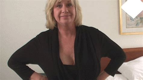 Atlanta Fan Comes In For A Quicky Blowjob From Faith Morgan Mp4 Sd Hot Wife Come Here