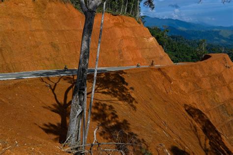 Gunung Padang Experts Cast Doubt On The Worlds Oldest Pyramid In