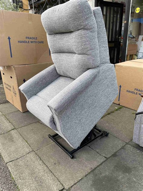 Celebrity Sandhurst Cloud Zero Dual Motor Riser Recliner In Elgin Storm