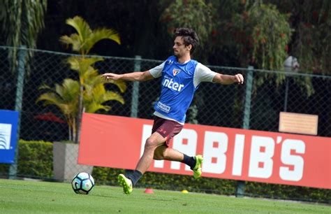 Convocado Para A Sele O Rodrigo Caio N O Vai Desfalcar O S O Paulo No