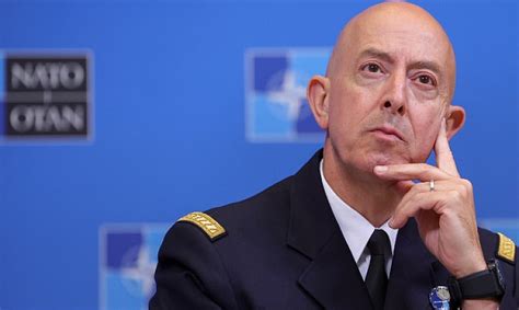 Върховният командващ на НАТО Филип Лавин се среща с Радев, Денков...