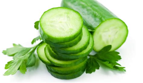 Cetrioli: caratteristiche è proprietà - ILCUOCOINCAMICIA.com
