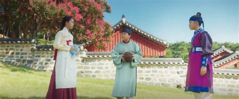 The King’s Affection Episode 1 Recap/Ending, Explained: Is Yi Hwi Dead?