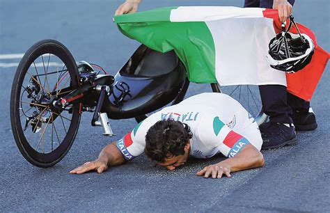 Alex Zanardi Compie Anni La Storia Di Un Antifragile Dal