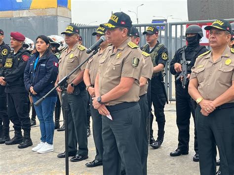 Más Policías Para Combatir La Delincuencia Mininter Busca Formar 10 Mil Agentes En 2025 La Razón