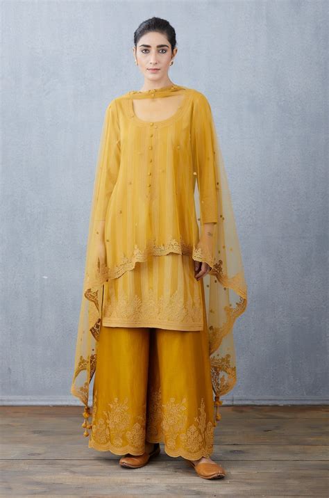 Yellow Sunehra Miriana Kurta SetSpring Outfits Summer Outfits OOTD30