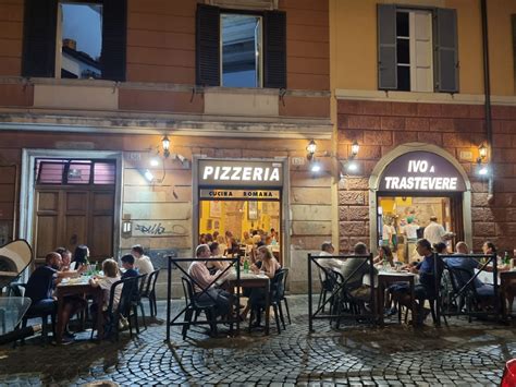 Ivo A Trastevere A Roma Recensione Come Sta La Pizza Romana Nel Cuore