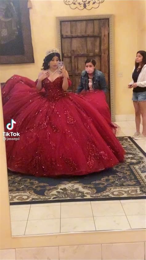 Pin By Ahehe Lit On Isabel Sweet 15 Quince Dresses Red Quinceanera