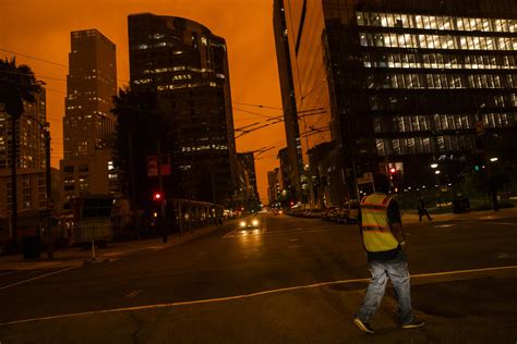 Photos Orange Skies ‘snowing Ash From Bay Area Fire Smoke Los