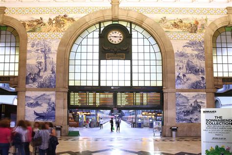 Light to enhance safety beauty of São Bento Railway Station Schréder