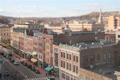 Waterbury Hotel Pictures | Courtyard Waterbury Photo Tour