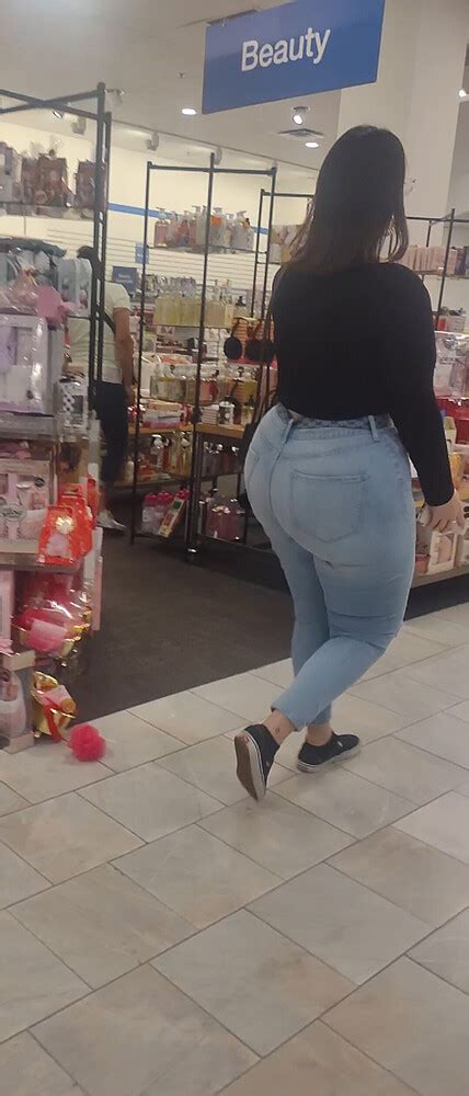 Stupid Thick Latina Fills Jeans Tight Jeans Forum