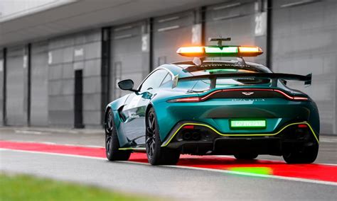 Aston Martin Vantage é o novo safety car da Fórmula 1 Revista Carro