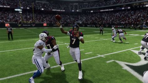 How To Throw A Touch Pass In Madden 24 VideoGamer