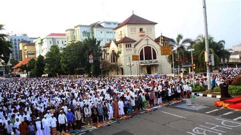 FATWA Lengkap MUI Terkait Tata Cara Salat Idul Fitri Masa Corona Di