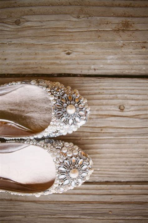 Picture Of Gorgeous Jeweled Wedding Shoes To Get Inspired 12