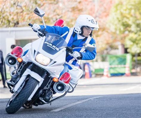 警察署 生活安全課／巡査部長 ｜ 佐賀県警察本部