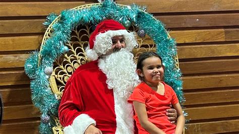 Santa Spreads Christmas Cheer In Wilcannia As The Town Recovers After