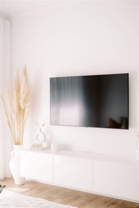 Yellowtail Residence Eurotouch Painting