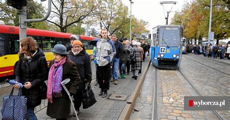 Wszystkich Świętych w 2023 r we Wrocławiu Dojazd na cmentarze Duże