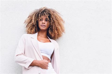 How To Brush Curly Hair Without Losing Curls Or Frizzy Hair