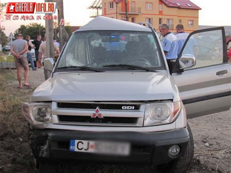 Accident La Iesirea Din Gherla Un Sofer S A Izbit Cu Un Jeep De Un