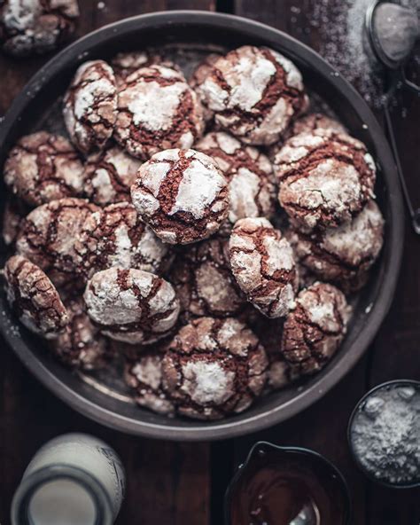 Galletas Craqueladas De Chocolate Lucrecia Quesada