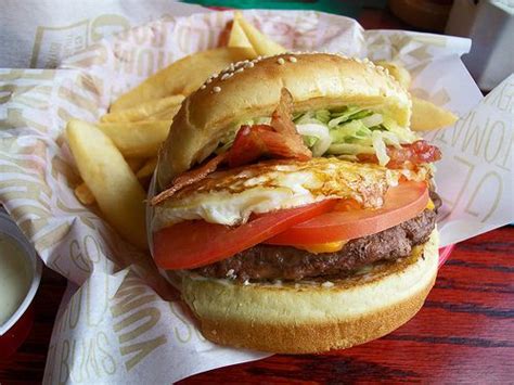 Royal Red Robin Burger With a fried egg on it | Best fast food burger, Delicious burgers, Food ...