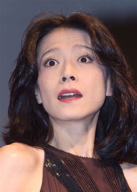 鼻毛出てる大物女優さんの中で一人だけ大物気取りの勘違い野郎がいるよねw