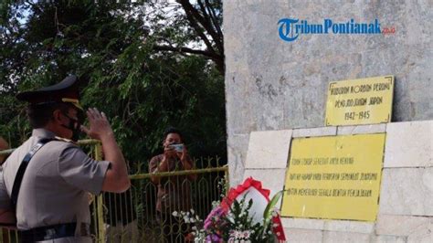 Kapolda Kalbar Pimpin Upacara Hari Berkabung Daerah Di Makam Juang