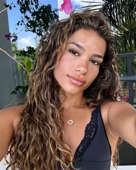 Aisha Mian Curly Hair Photos Pink Blonde Hair Summer Blonde Hair