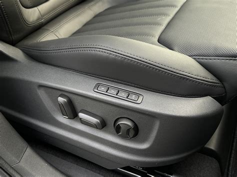 Škoda Kodiaq 2.0TDi L&K 4x4 DSG NAVI Side Assist KŮŽE Matrix-LED ...
