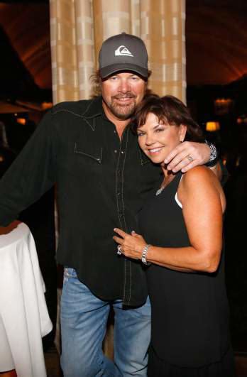 Toby Keith Is Survived by Wife Tricia Lucas, Who Met Him in an Oklahoma Bar in 1981