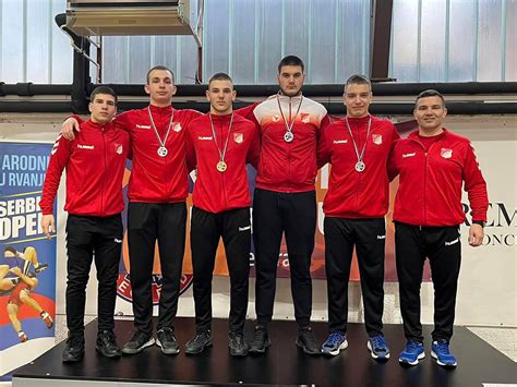 Četiri medalje za rvače zrenjaninskog Proletera na U20 kup u Srbije