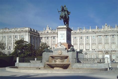 Madrid Royal Palace And Prado Museum Guided Tour