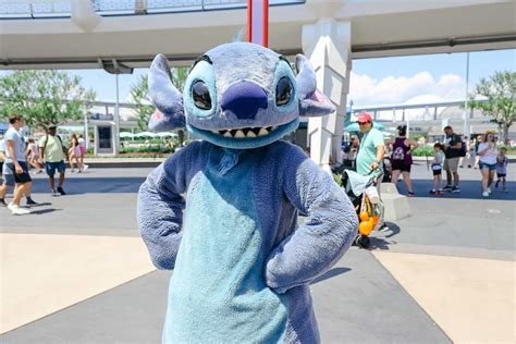 Here's Everywhere to Meet Your Favorite Blue Alien (Stitch) at Disney ...