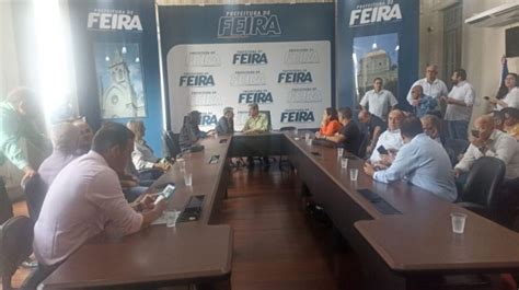 Prefeito de Feira empossa novos secretários e diretores na reta final