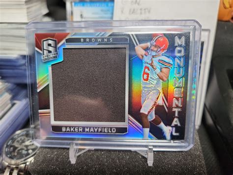 2018 Panini Spectra Rookie Monumental Baker Mayfield Silver Patch RC